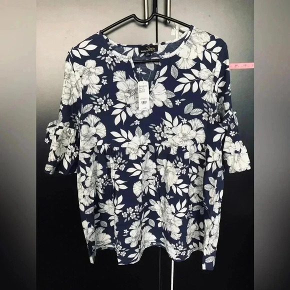 Suzanne Betro Floral V-Neck Flutter 3/4 Sleeve Navy Blue Blouse - S - Picture 1 of 10